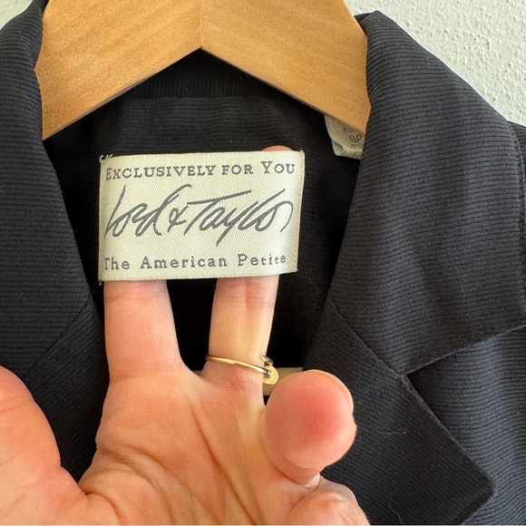 Vintage Classic Black Women's Blazer 8P - Picture 3 of 11